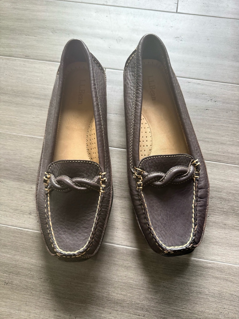 LL Bean women’s driving moccasins 9.5